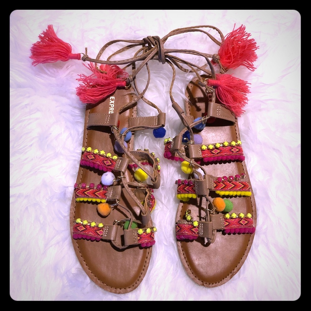 Express Pom Pom Sandals